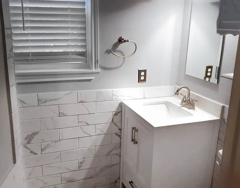 Finished view of the Hunt County bathroom remodeling project