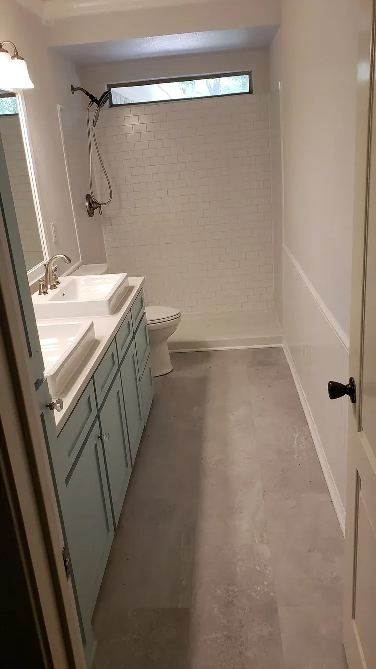 Finished view of the Cash, Texas bathroom remodeling project