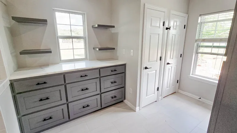Custom closet organizers and shelving units